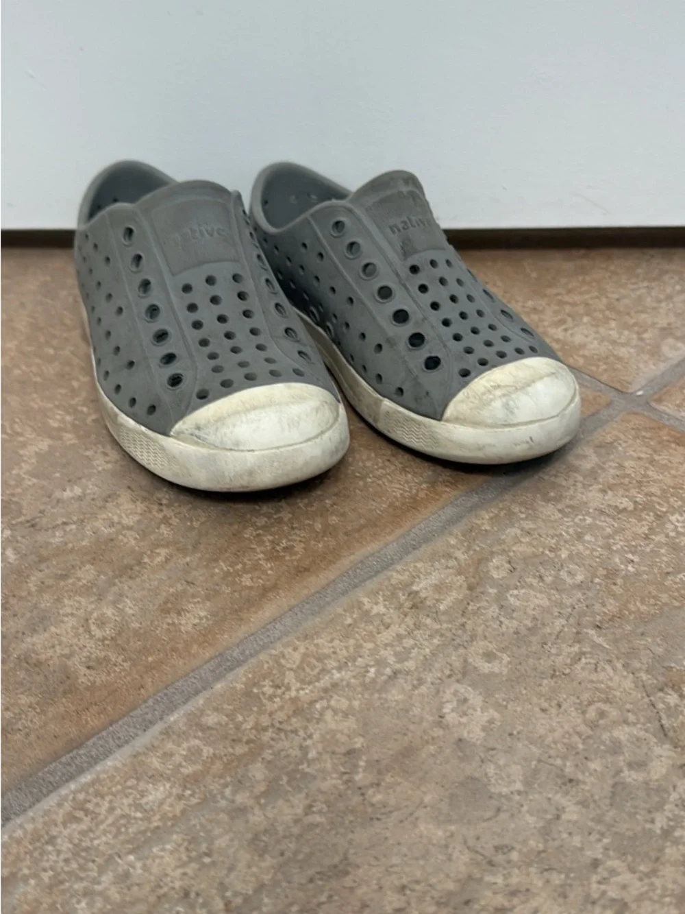 Native Kids Water Slip-On Shoes in Gray with White Toe